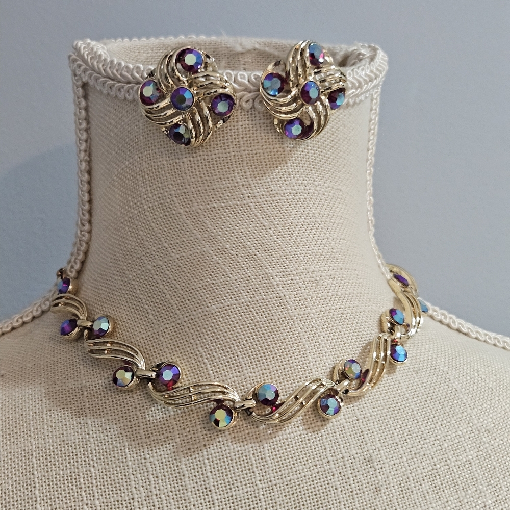Vintage Gold and Rhinestone Jewelry Set